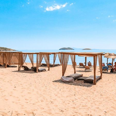 Isida Andros Hotel Agios Petros  Exterior photo