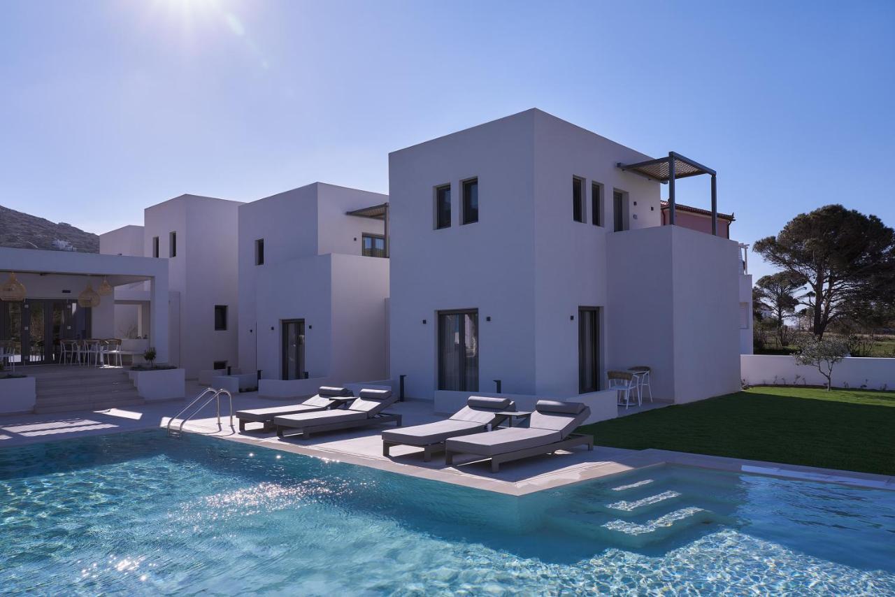 Isida Andros Hotel Agios Petros  Exterior photo
