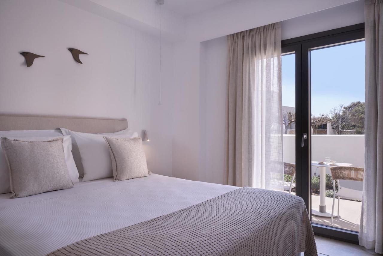 Isida Andros Hotel Agios Petros  Exterior photo
